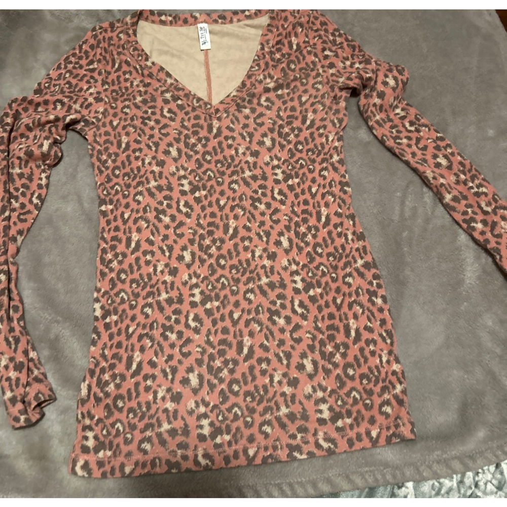 Women's Tee Shop Pink Brown Leopard Print Long Sleeve Tee M